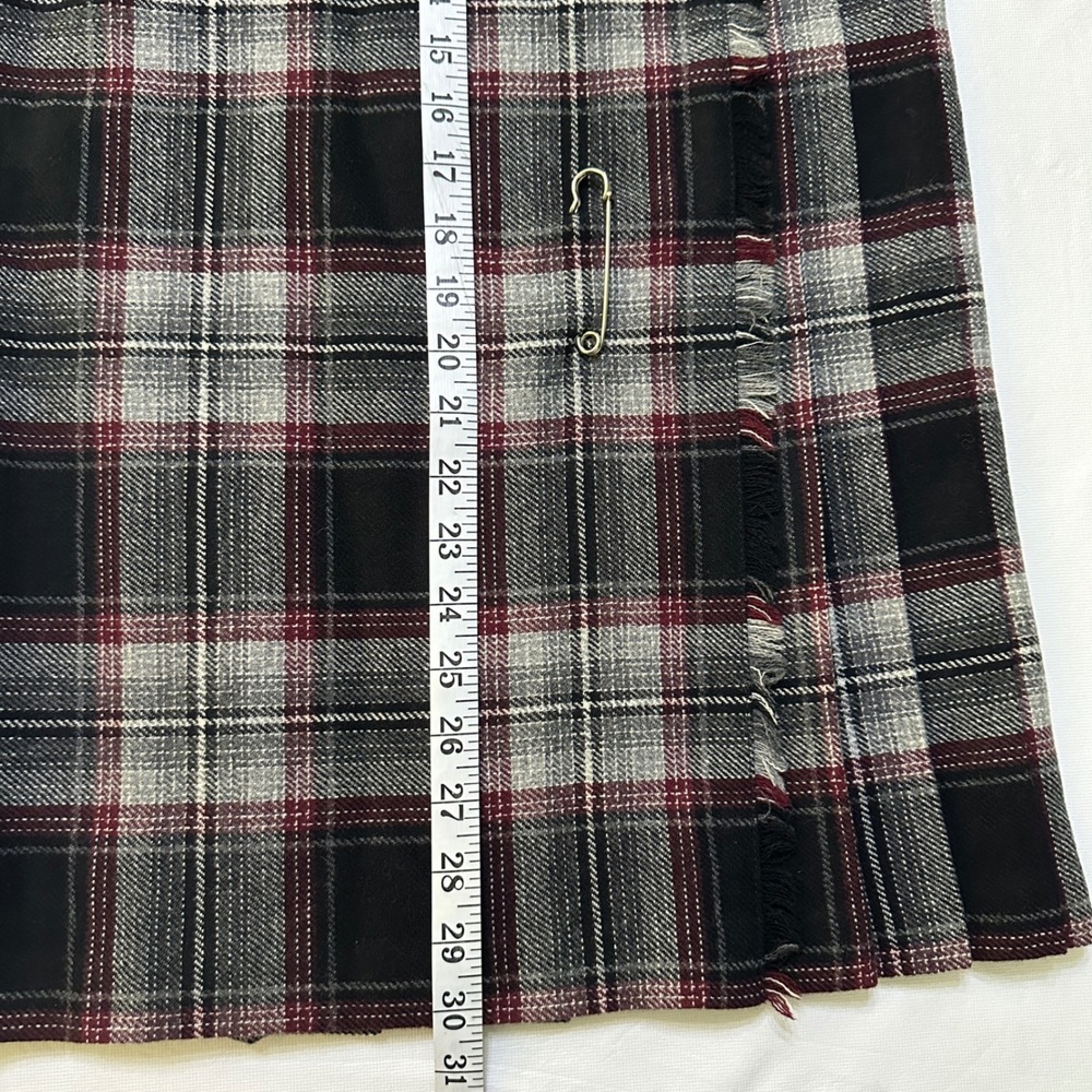 Vintage Scottish Sportswear Wool Tartan Kilt Skirt 12 Pleated Midi Dark Academia - Picture 7 of 10